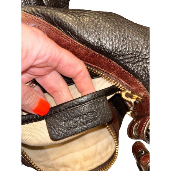 Classic Michael Kors Black & Tan Leather Handbag - 12x3.5x10 - Picture 10 of 11